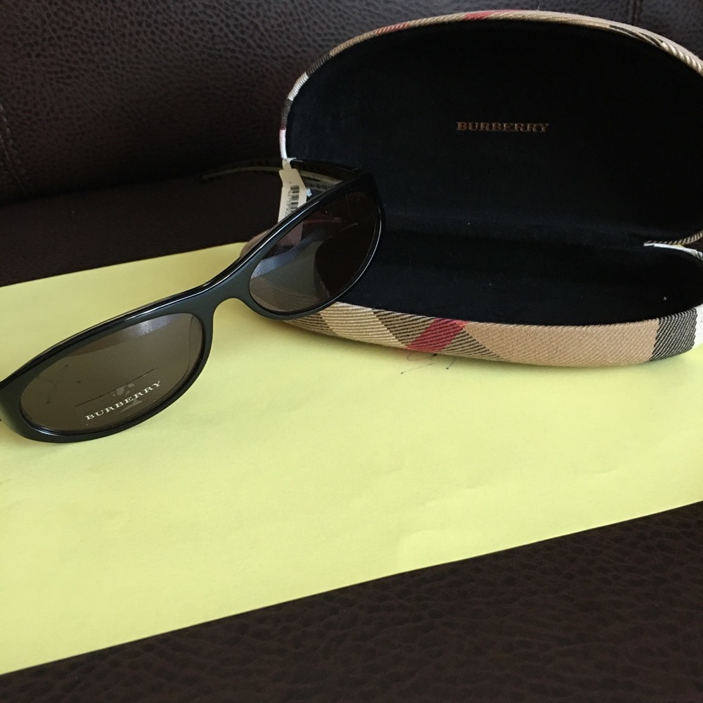Burberry Sunglasses NWT